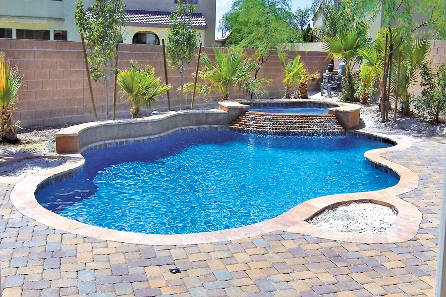 Pool contractors in Scottsdale Pool builders in scottsdale